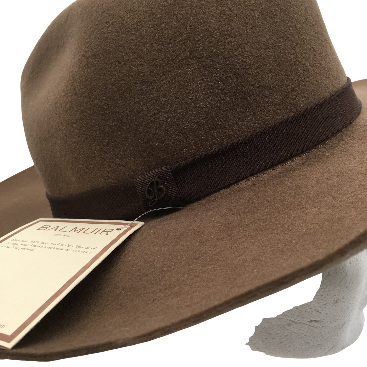  Hattu  Hattu, koko 54 - 56 cm  Balmuir 