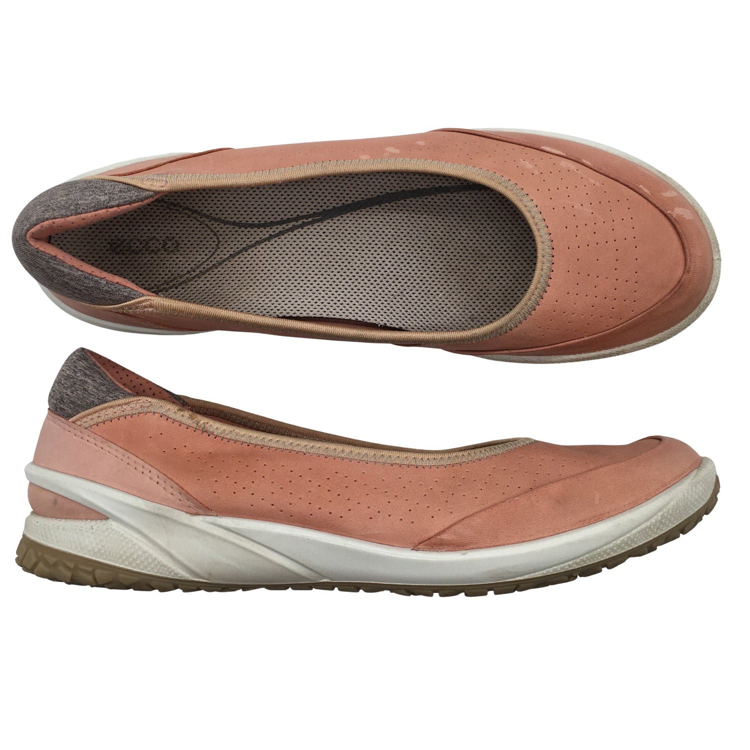  Ballerinat  Ballerinat, koko 39  Ecco 