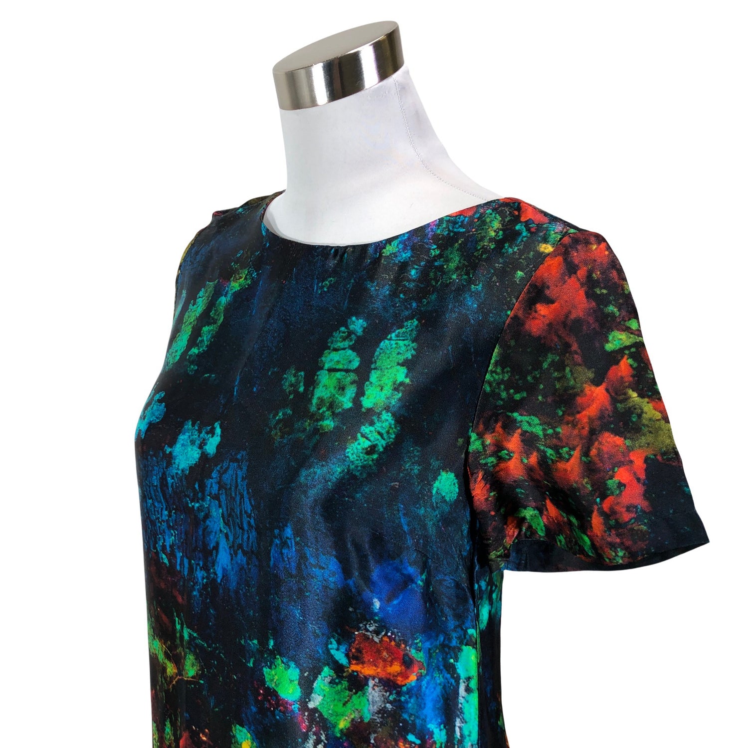  Mekko  Kotelomekko, koko 34  Hálo 