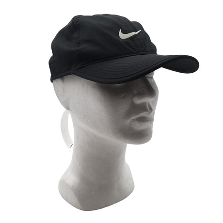Unisex Nike - Urheilulippalakki, koko 54 - 56 cm -  ()
