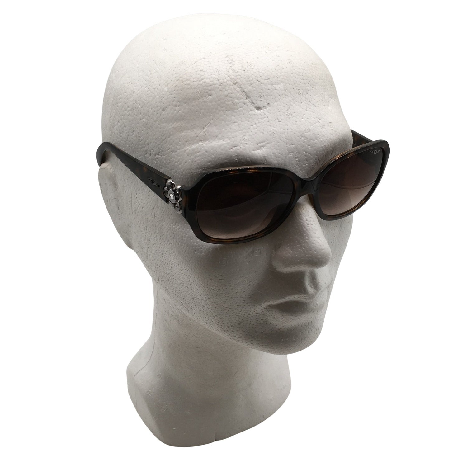  Aurinkolasit  Aurinkolasit, koko Ei kokoa  Vogue 