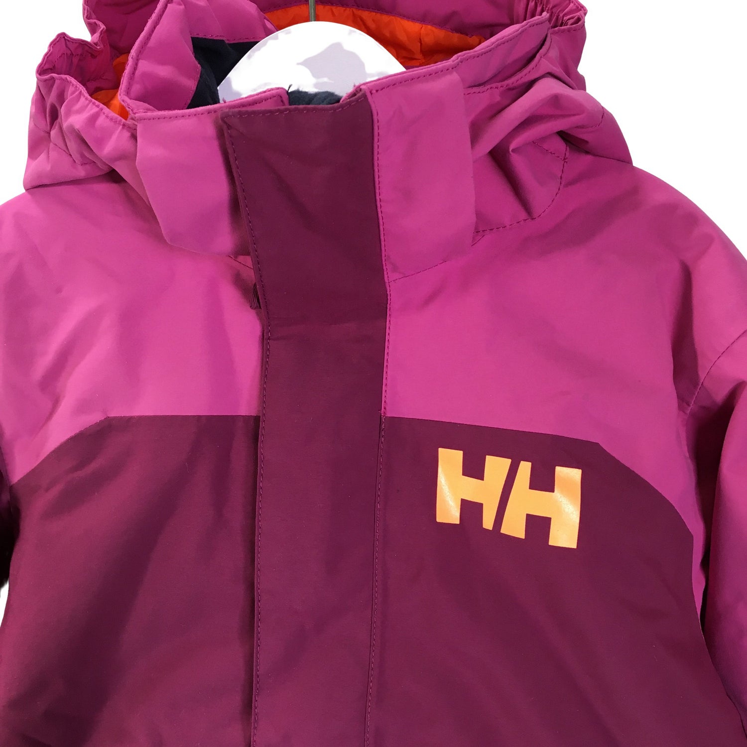  Toppa-asu  Toppa-asu, koko 146 - 152  Helly Hansen 