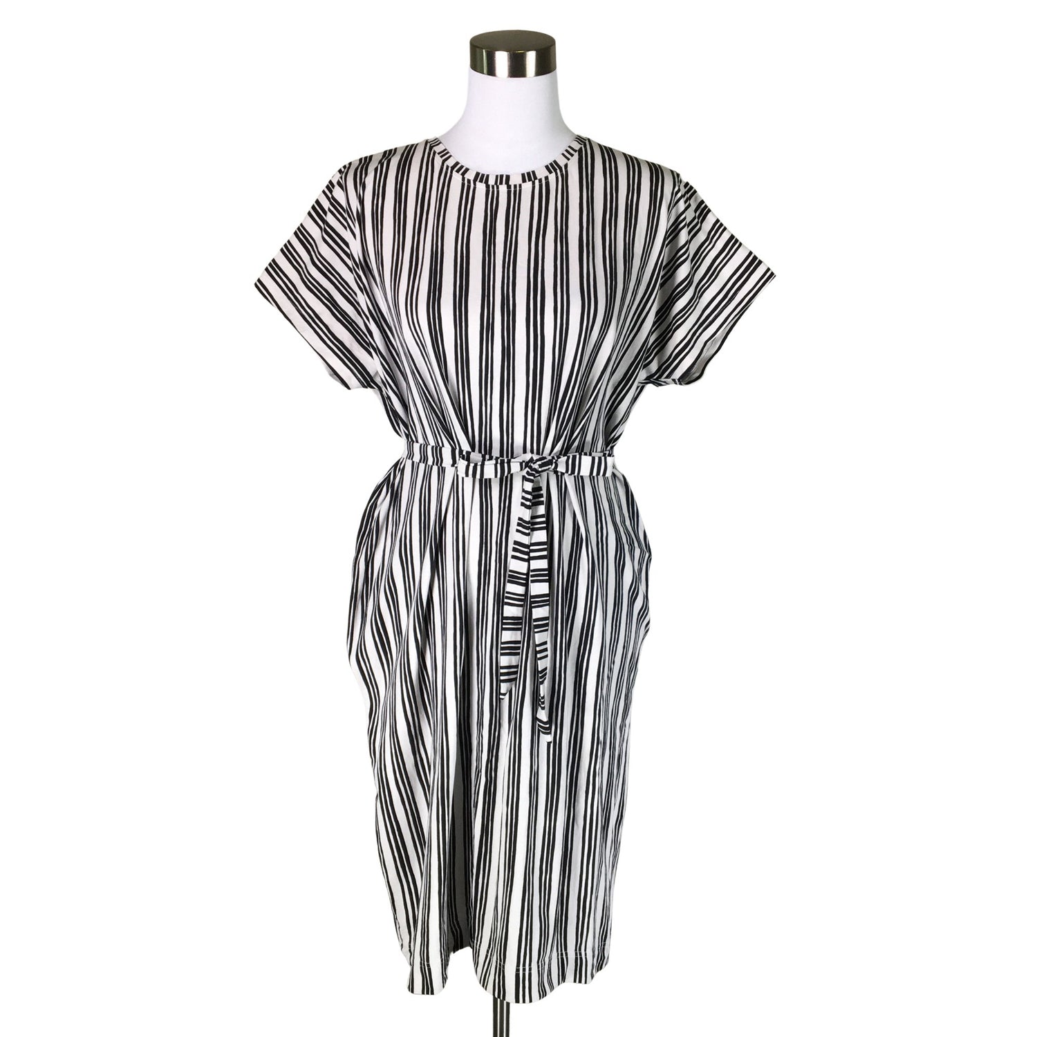  Mekko  Trikoomekko, koko 38  Papu 