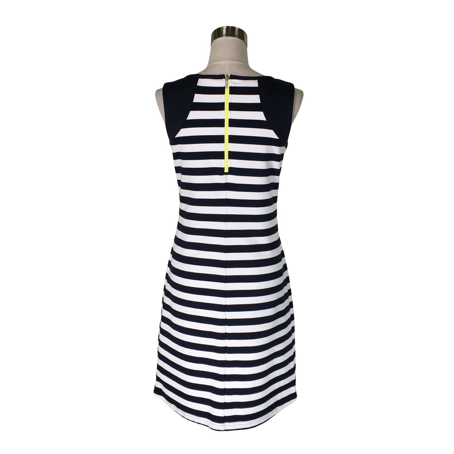  Mekko  Trikoomekko, koko 36  Luhta 