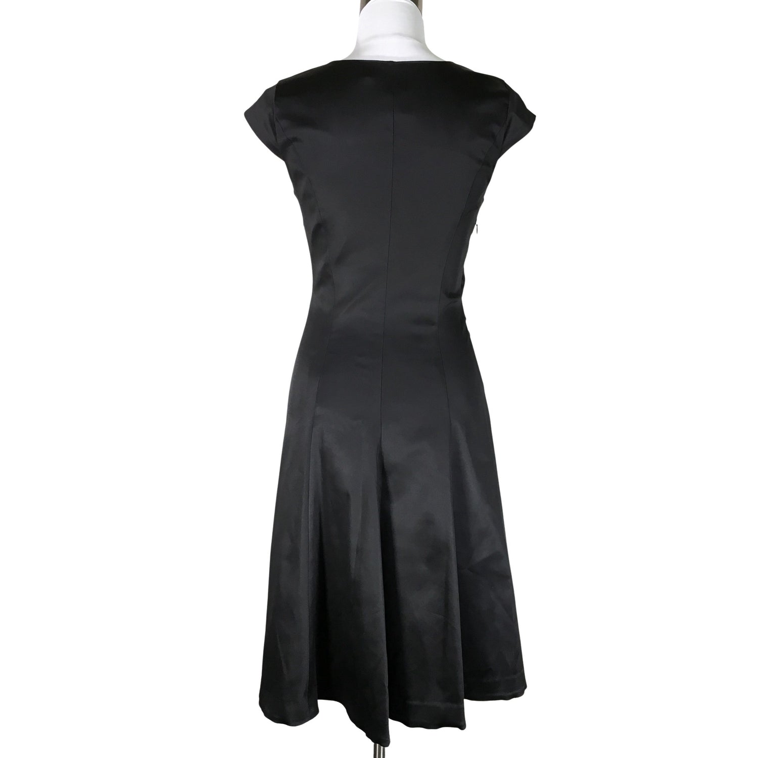  Juhlamekko  Juhlamekko, koko 36  InWear 