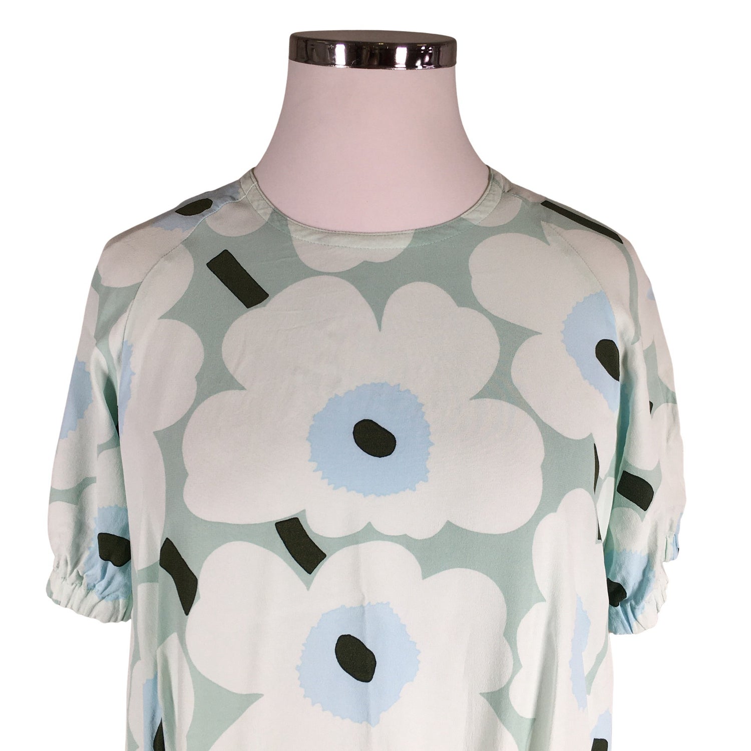 Mekko  Sifonkimekko, koko 44  Marimekko 