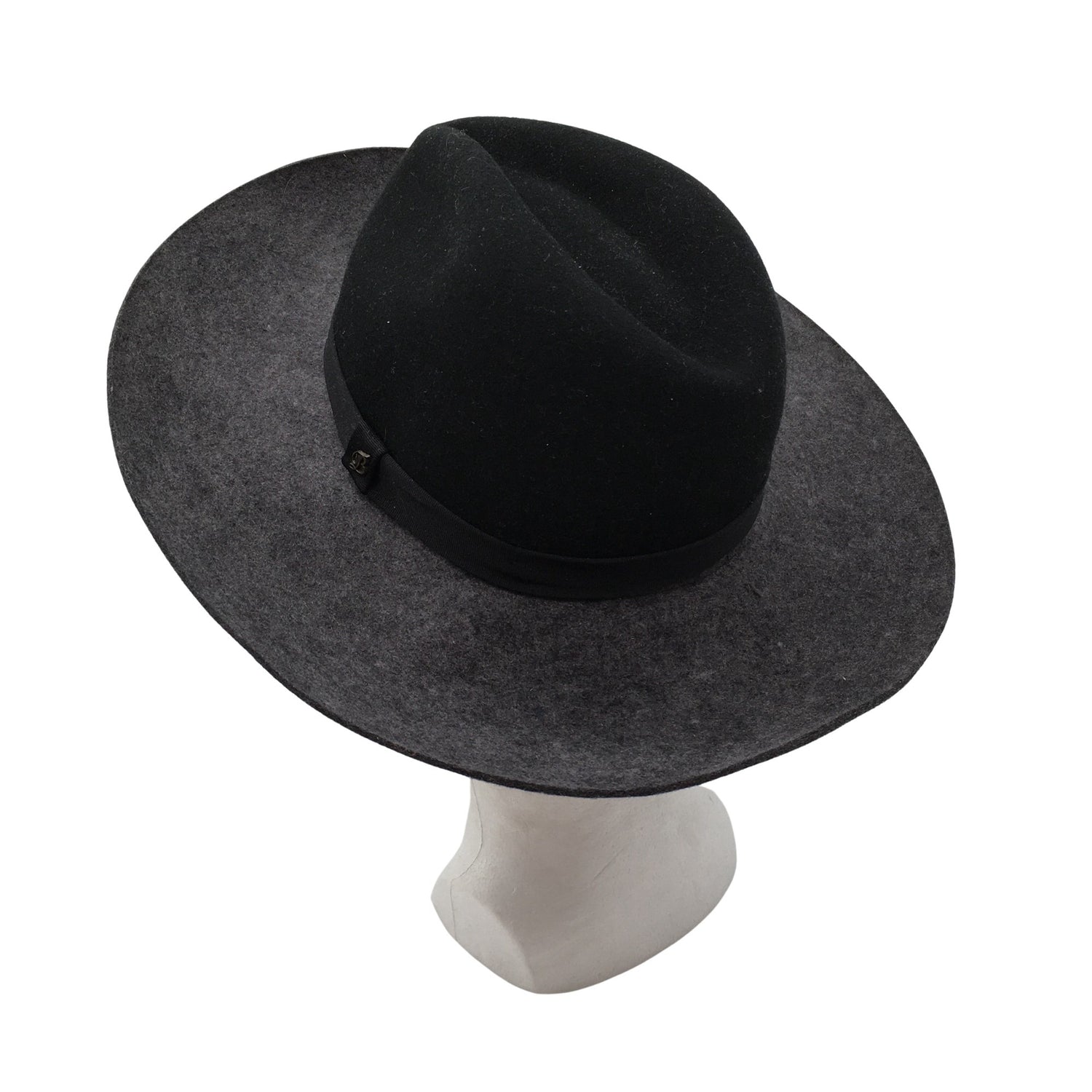  Hattu  Hattu, koko 52 - 54 cm  Balmuir 