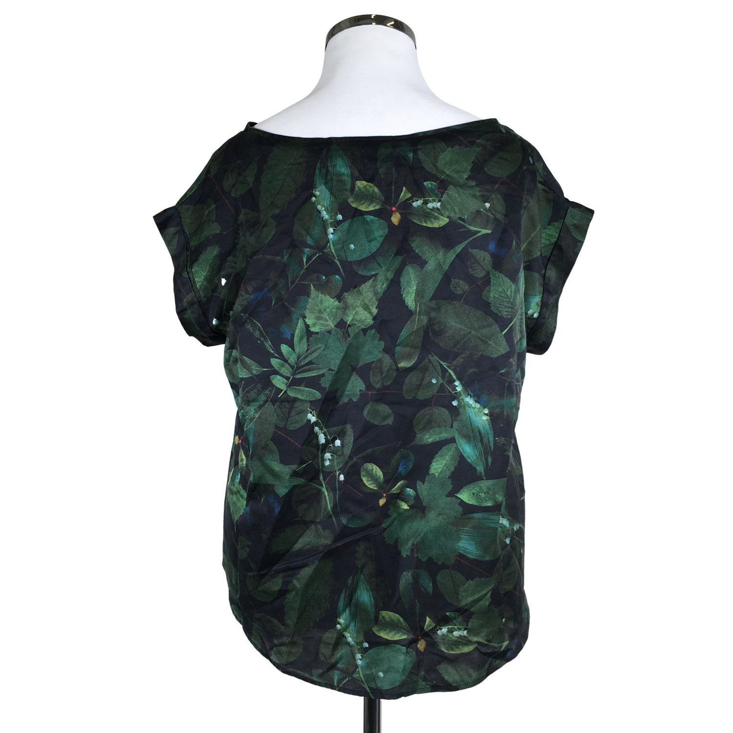  T-paita  Lyhythihainen pusero, koko 42  Uhana Design 