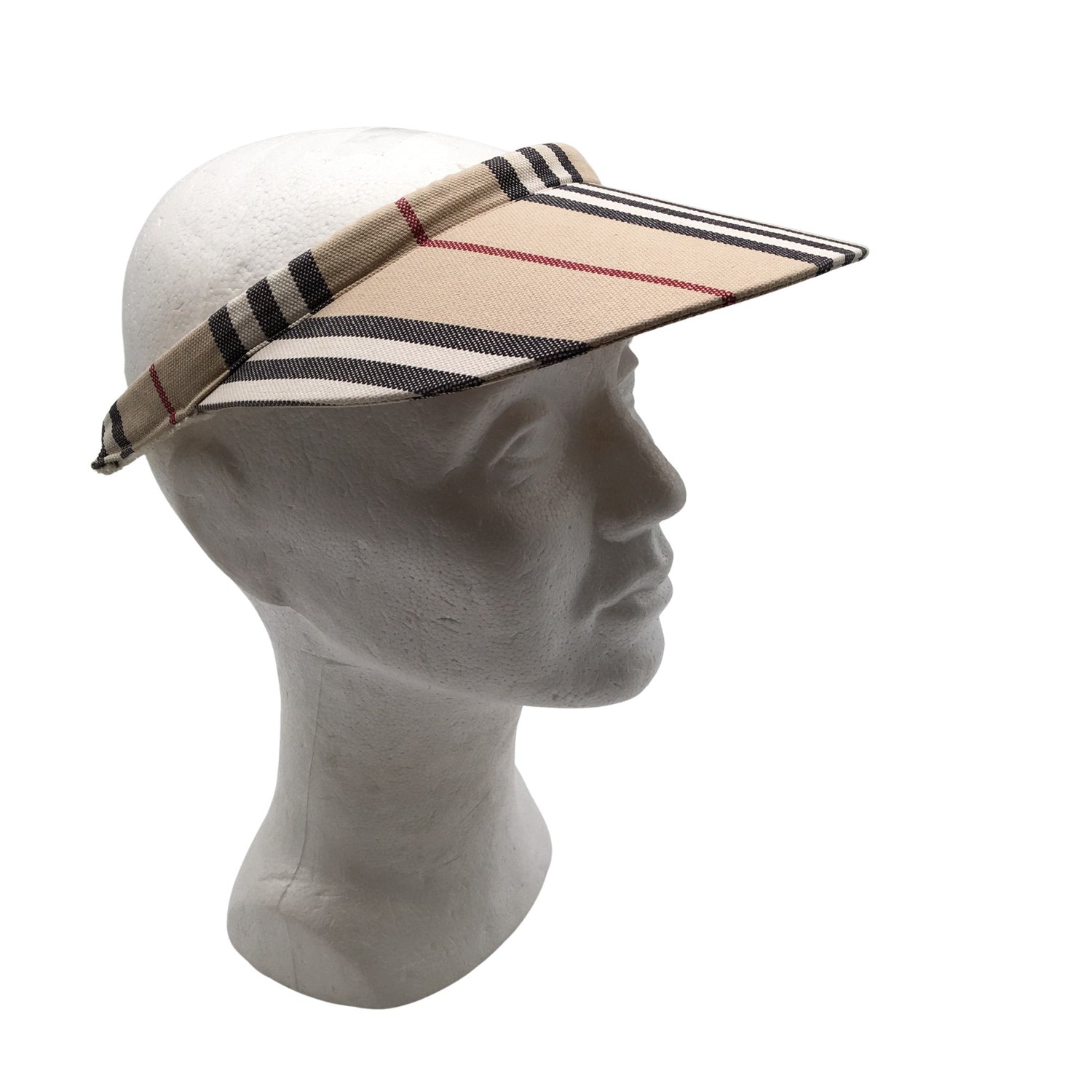  Lippalakki  Lippalakki, koko 52 - 54 cm  Burberry 