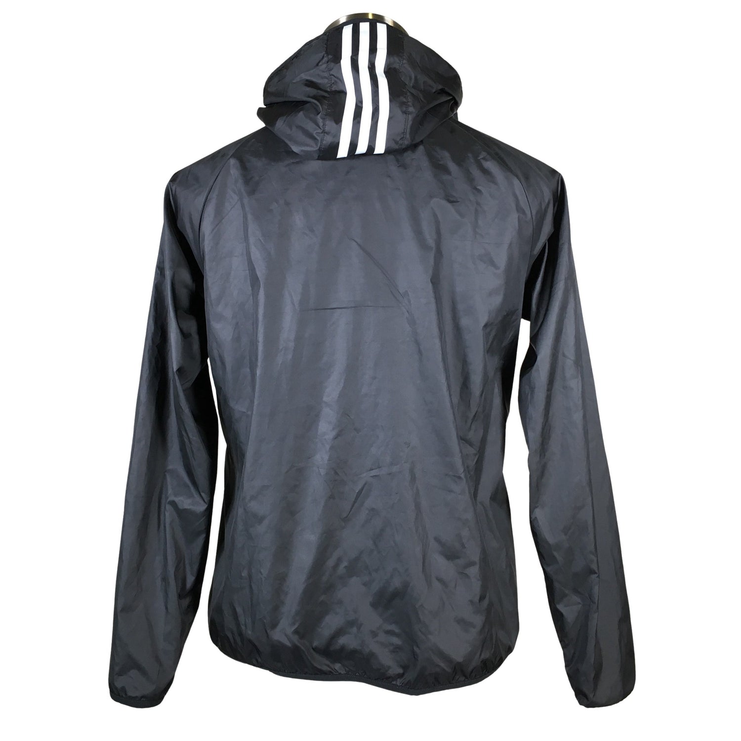  Urheilutakki  Urheilutakki, koko M  Adidas 
