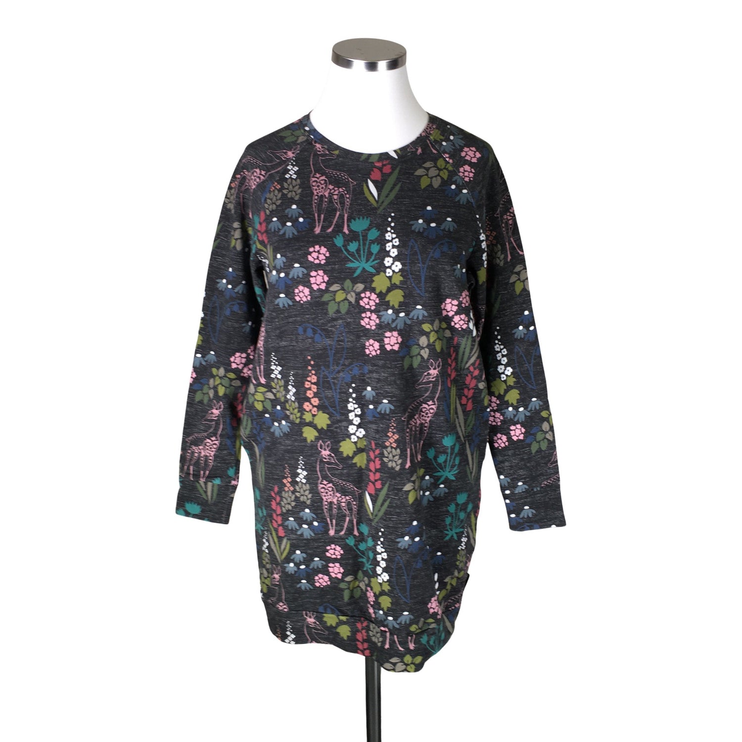 Mekko  Collegemekko, koko 42  Versonpuoti 