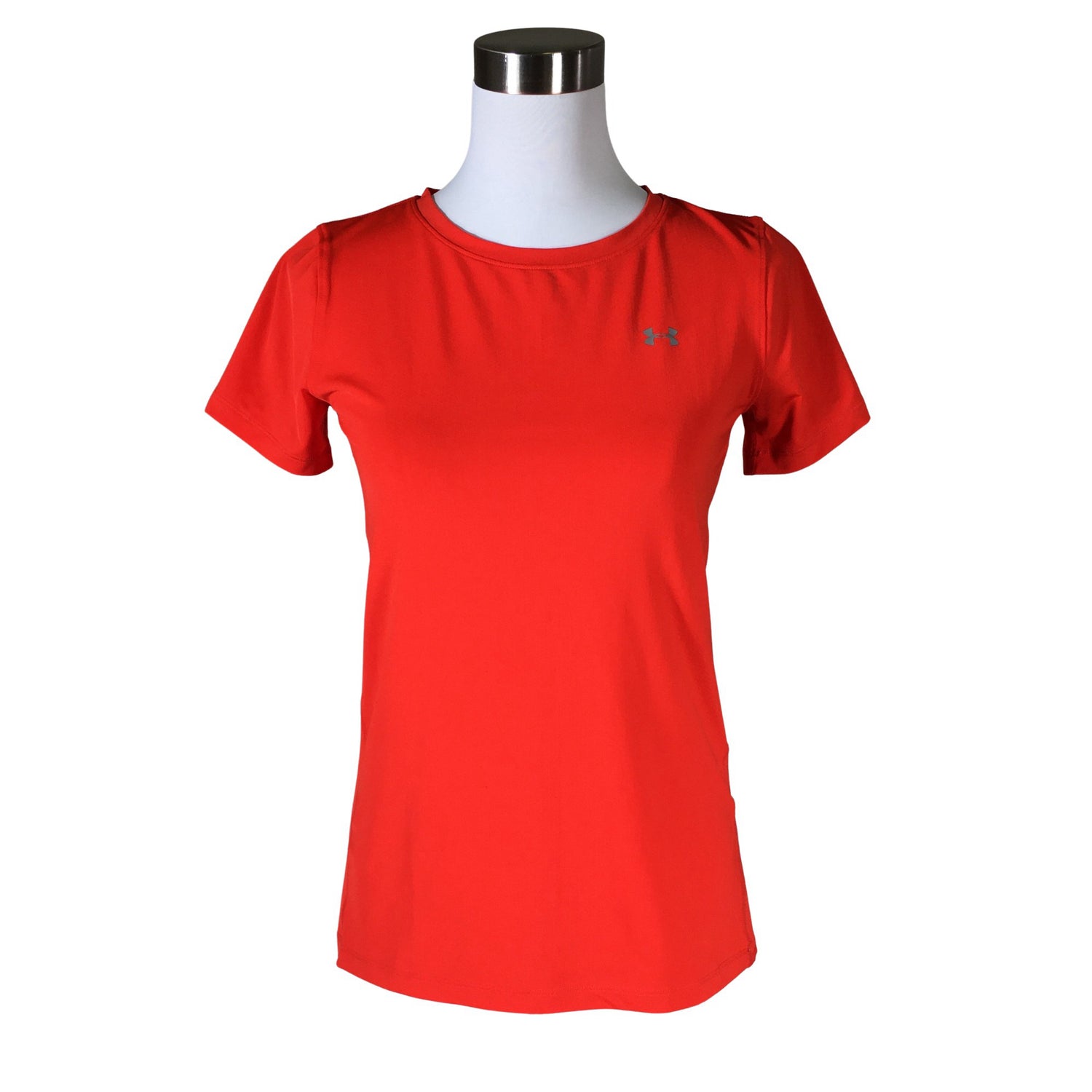  Urheilupaita  Urheilupaita, lyhyet hihat, koko 34  Under Armour 