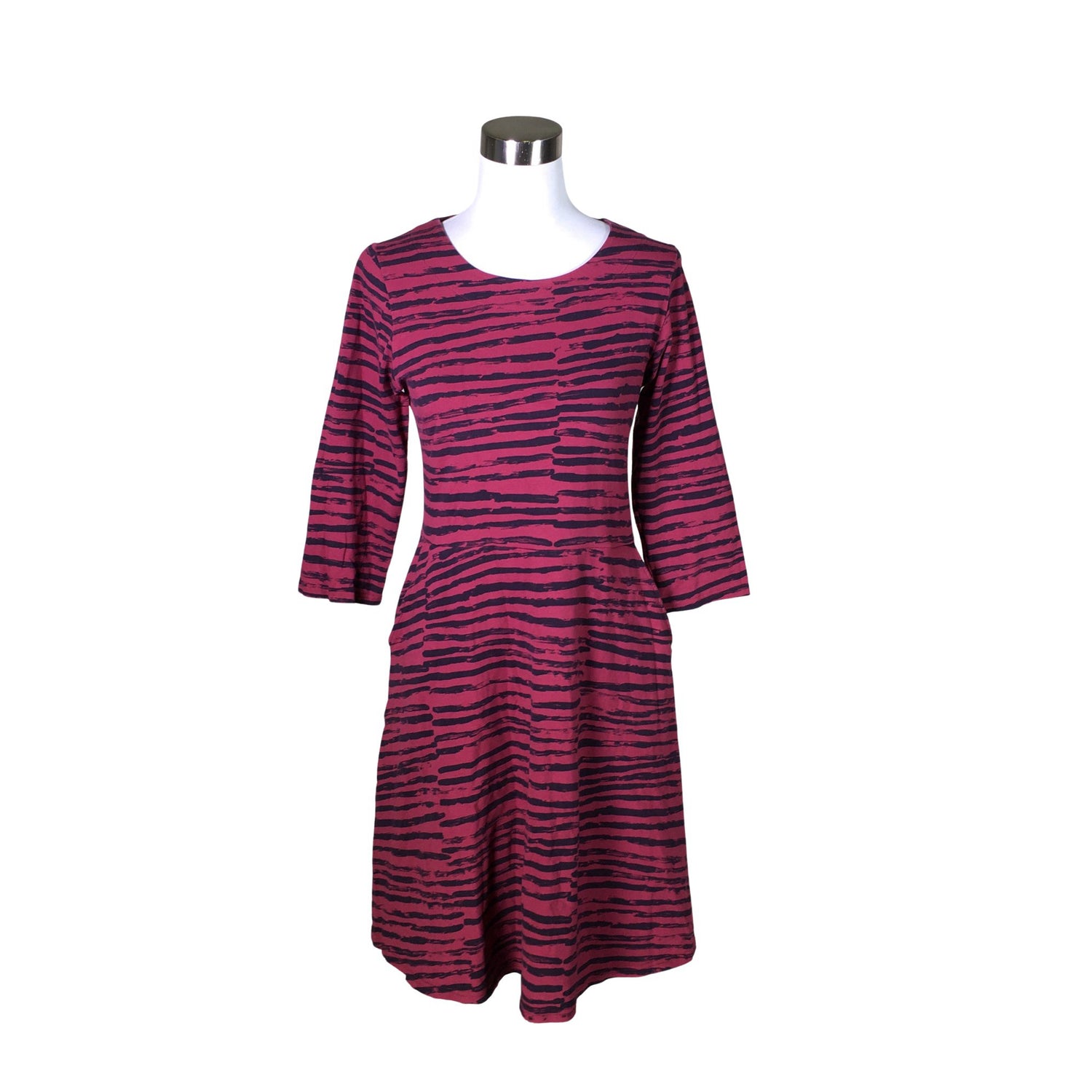  Mekko  Trikoomekko, koko 36  Nanso 