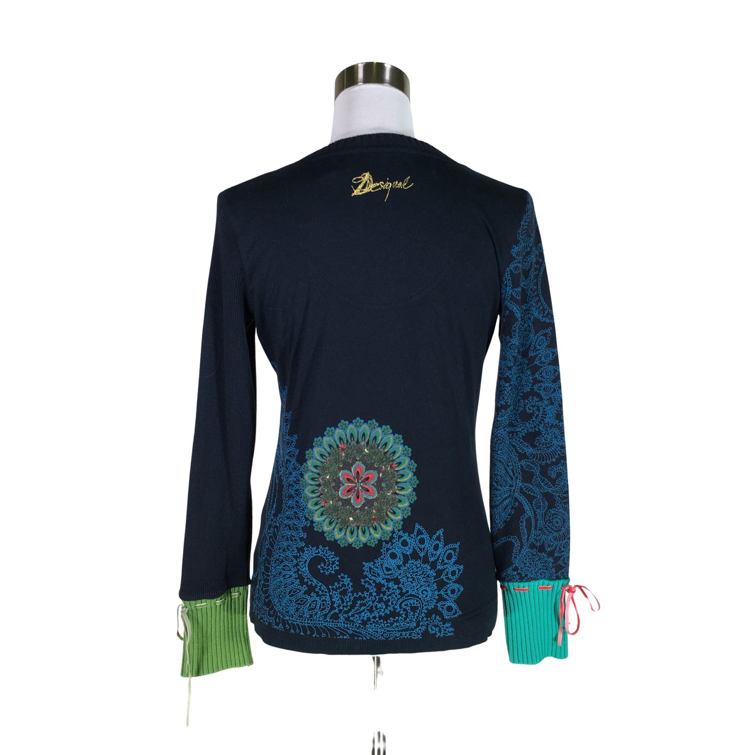  Neulepaita  Neulepaita, koko 38  Desigual 