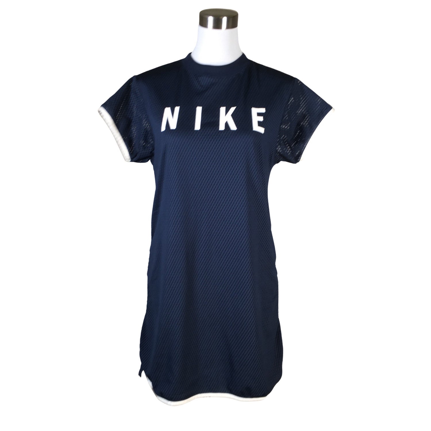  Mekko  Trikoomekko, koko 34  Nike 