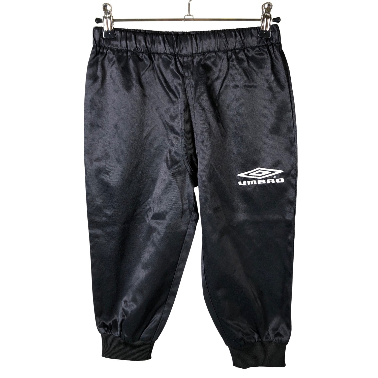  Urheiluhousut  Urheiluhousut, koko 122 - 128  Umbro 