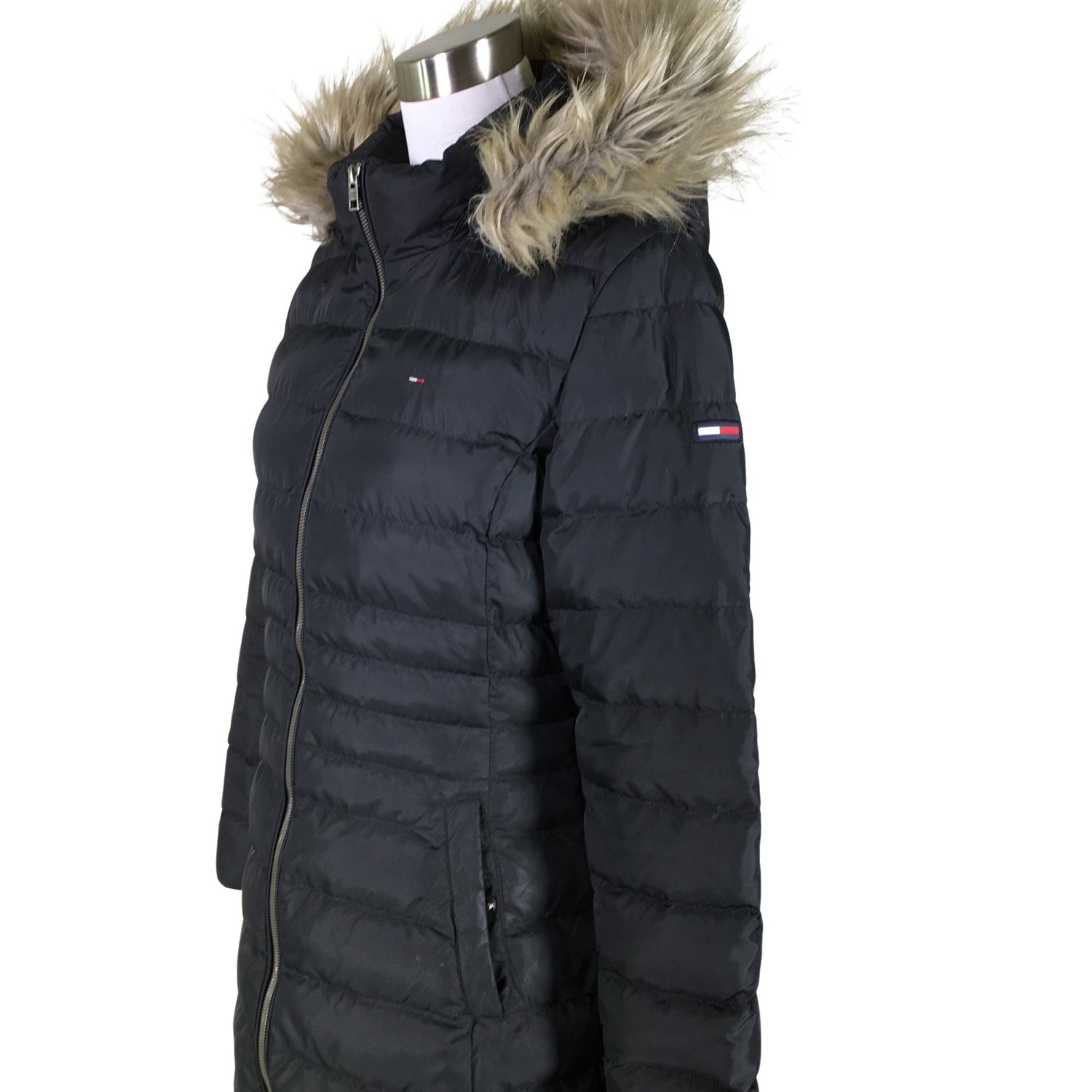  Untuvatakki  Untuvatakki, koko 40  Tommy Hilfiger 