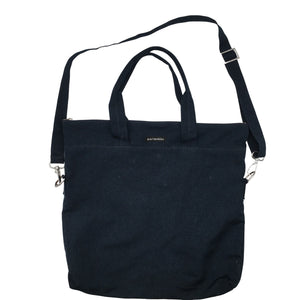 Käsilaukku, koko Maxi