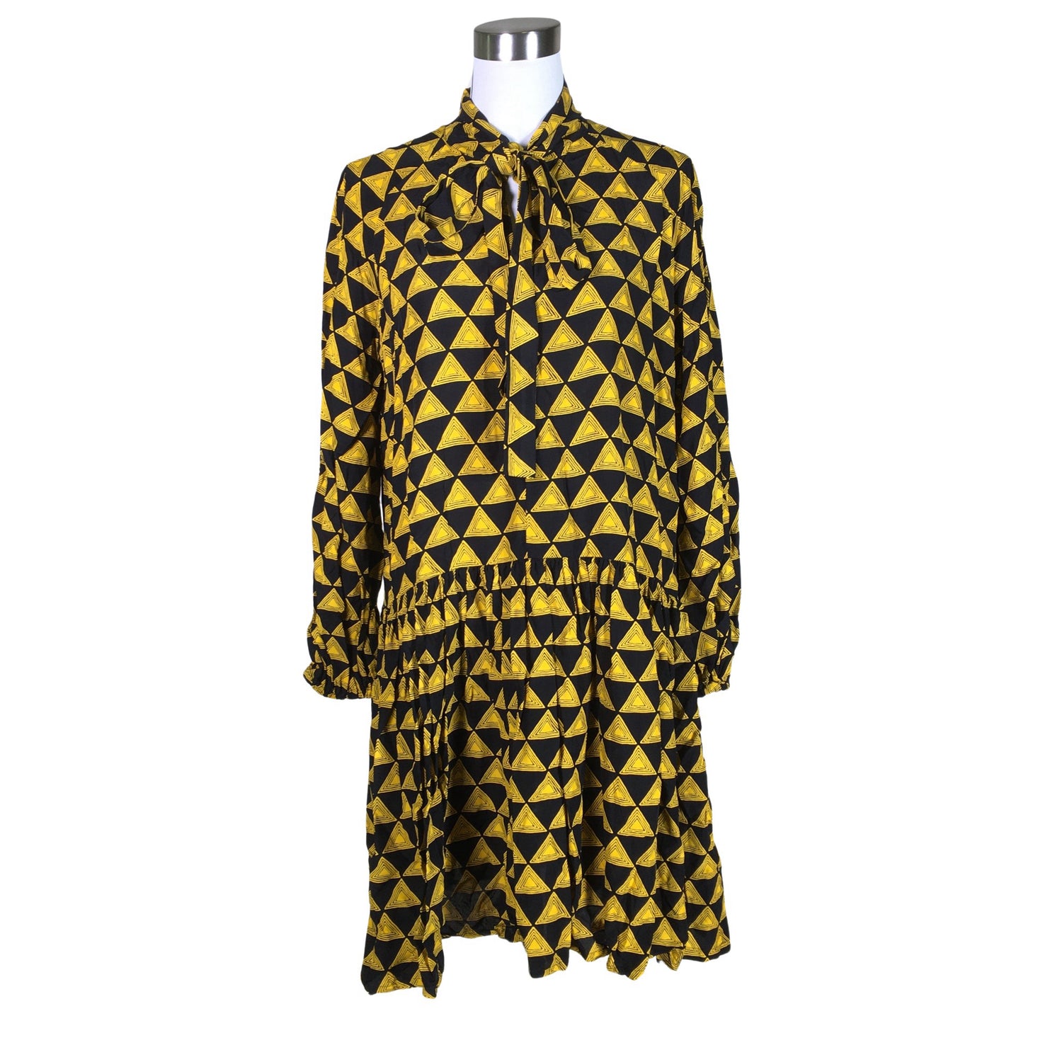  Mekko  Sifonkimekko, koko 38  Miia Halmesmaa 