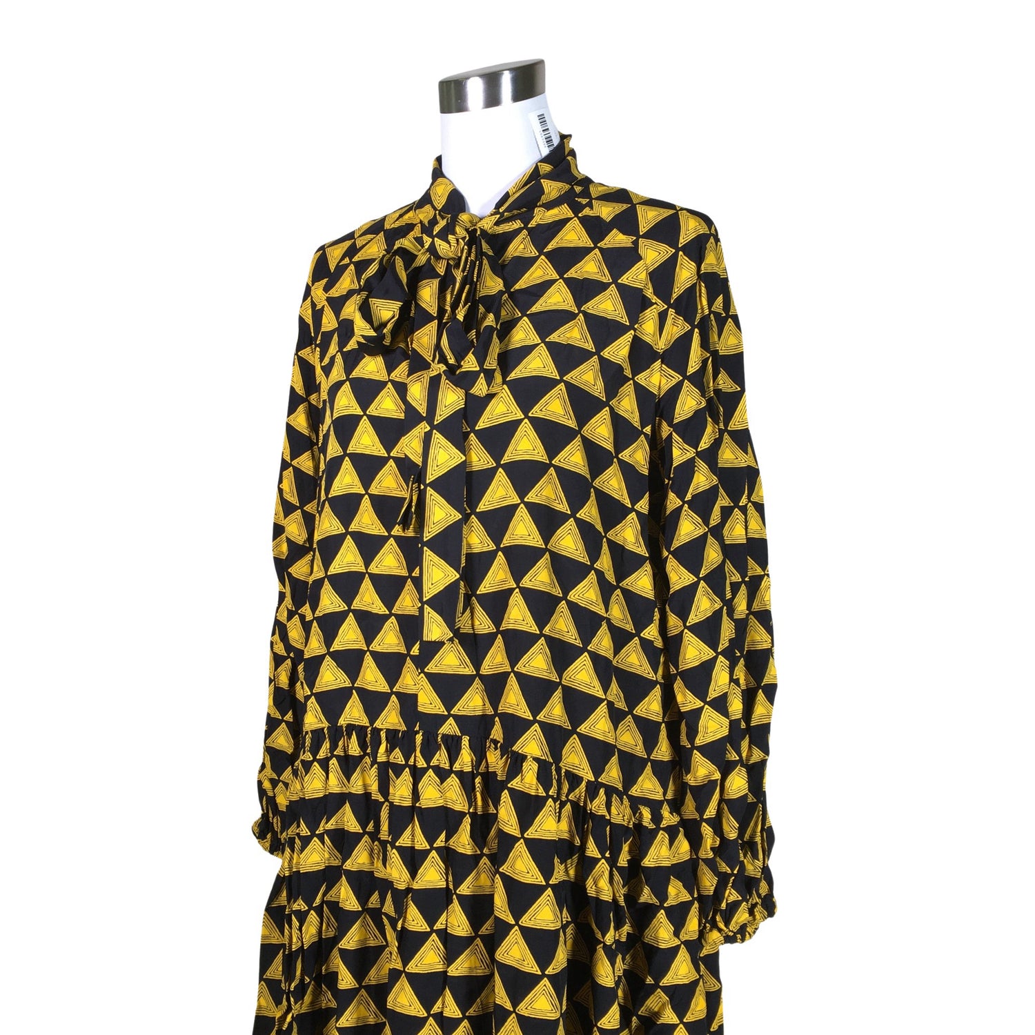  Mekko  Sifonkimekko, koko 38  Miia Halmesmaa 