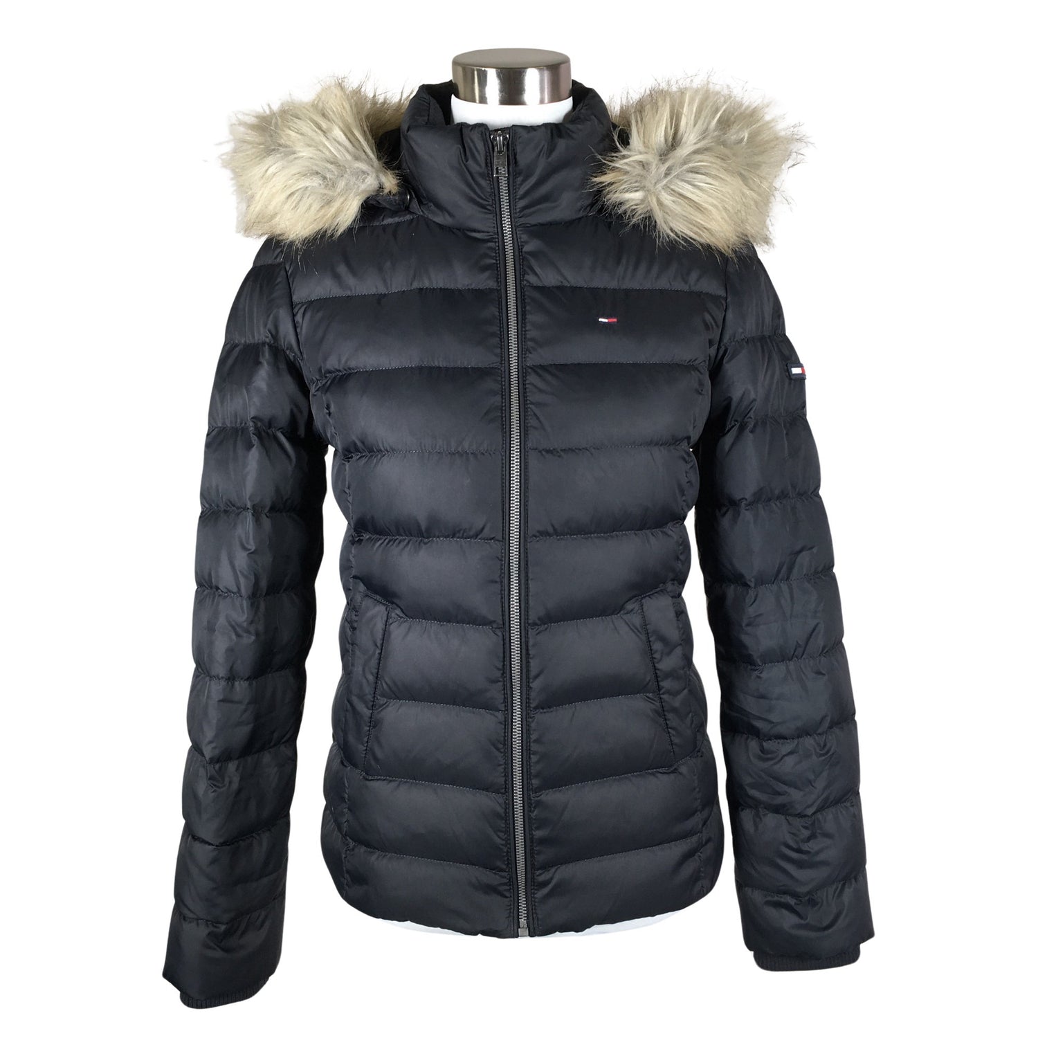  Toppatakki  Toppatakki, koko 36  Tommy Hilfiger 