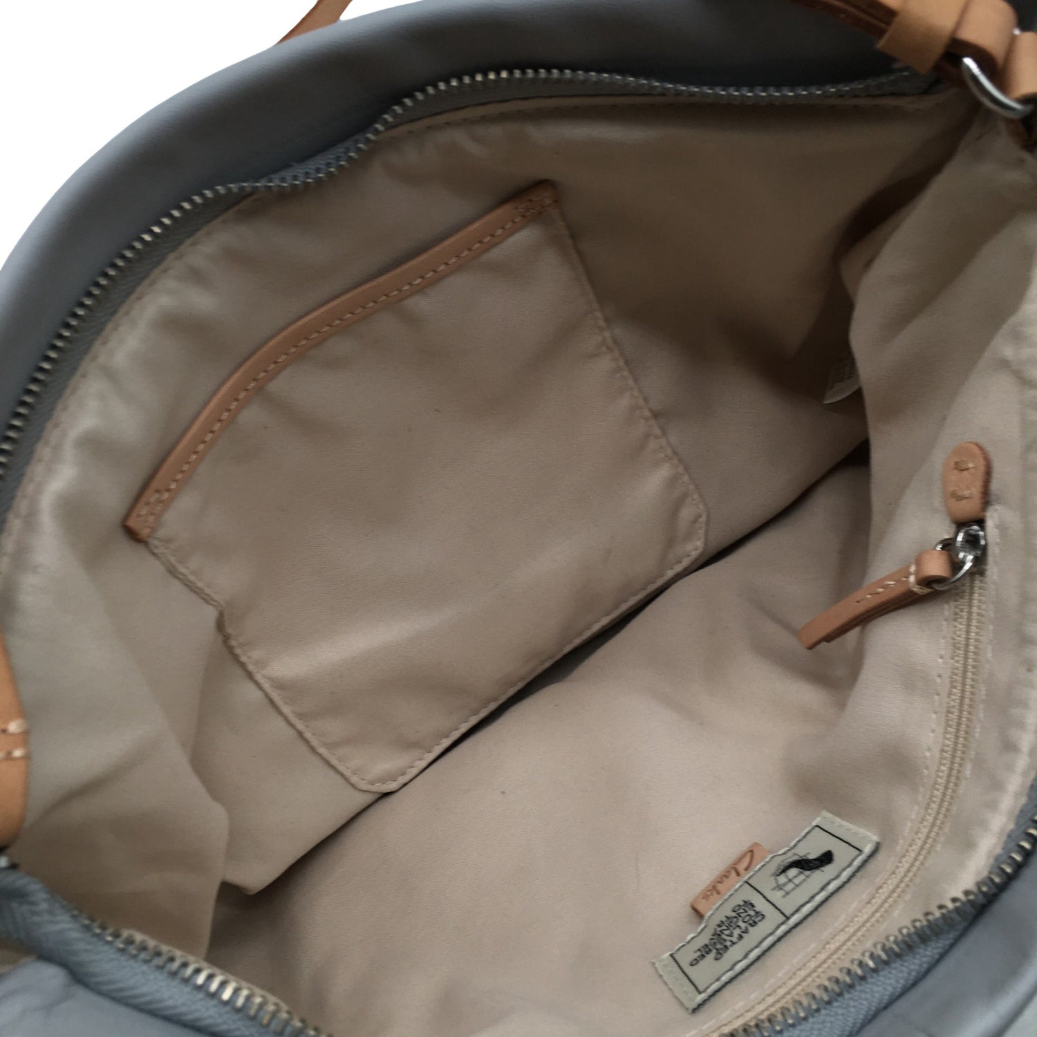  Olkalaukku  Olkalaukku, koko Midi  Clarks 