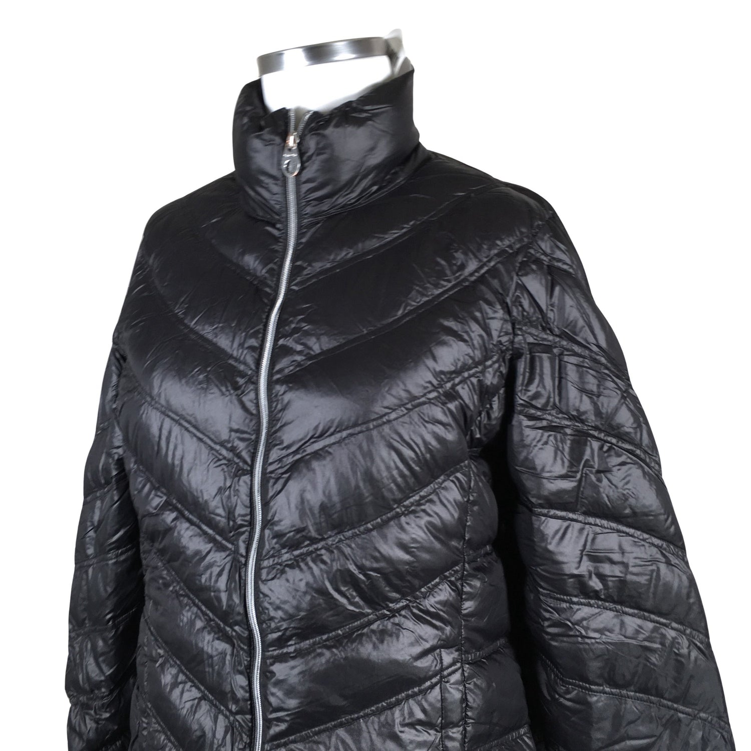  Kevytuntuvatakki  Kevytuntuvatakki, koko 42  Calvin Klein 