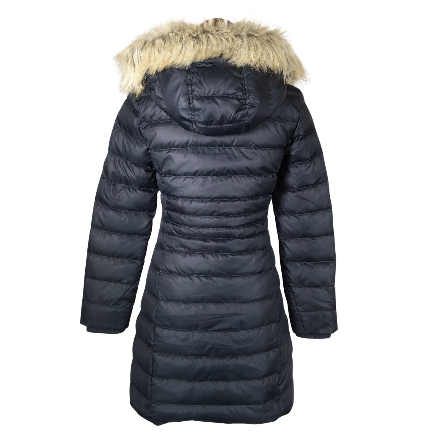  Untuvatakki  Untuvatakki, koko 36  Tommy Hilfiger 