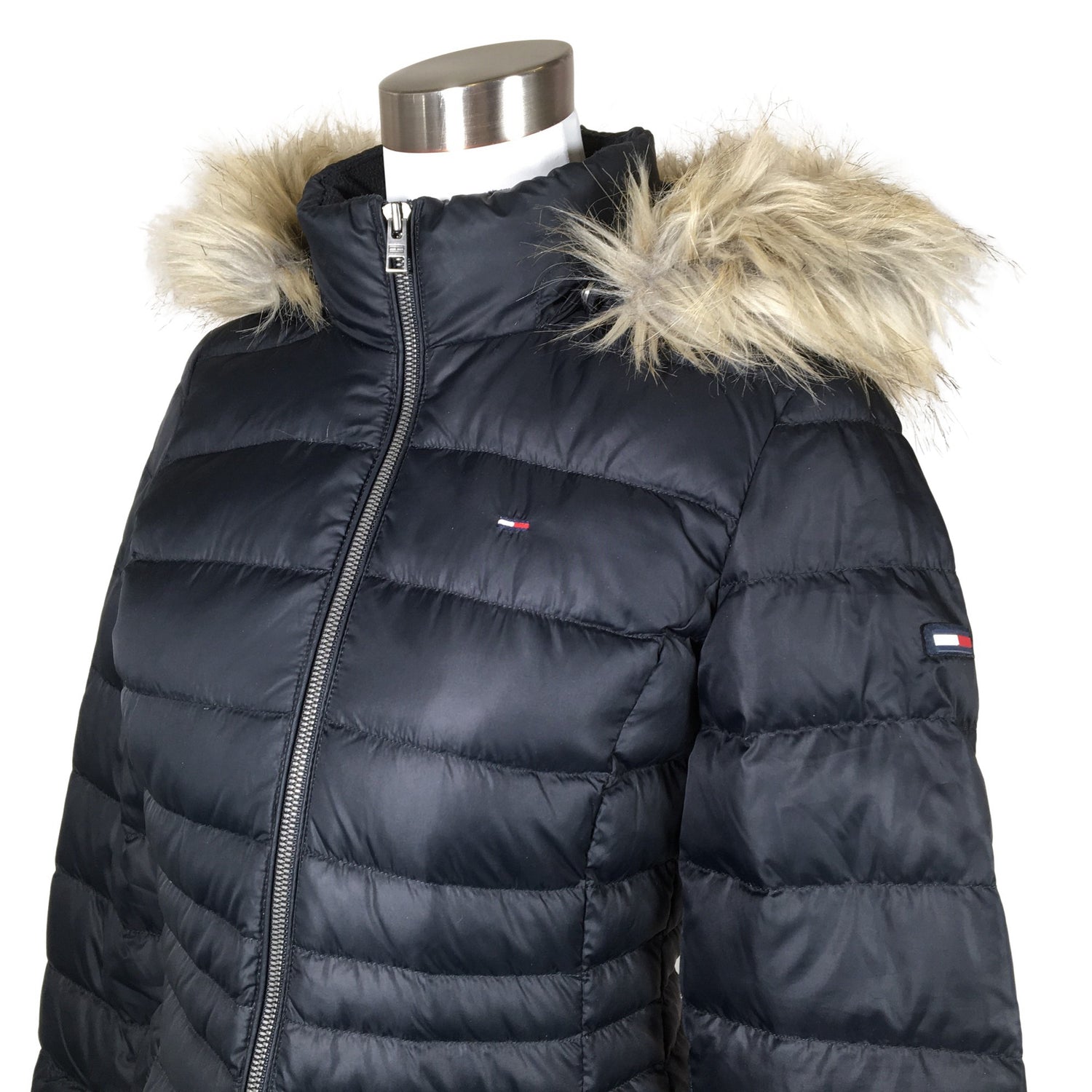  Untuvatakki  Untuvatakki, koko 36  Tommy Hilfiger 