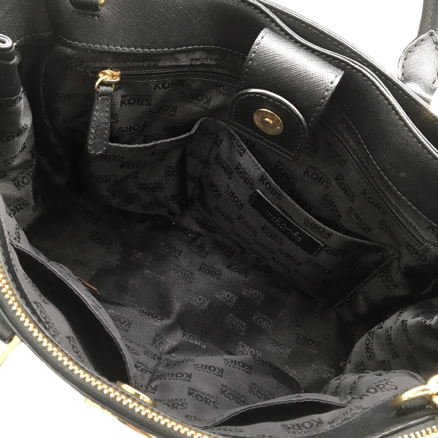 Käsilaukku  Käsilaukku, koko Midi  Michael Kors 