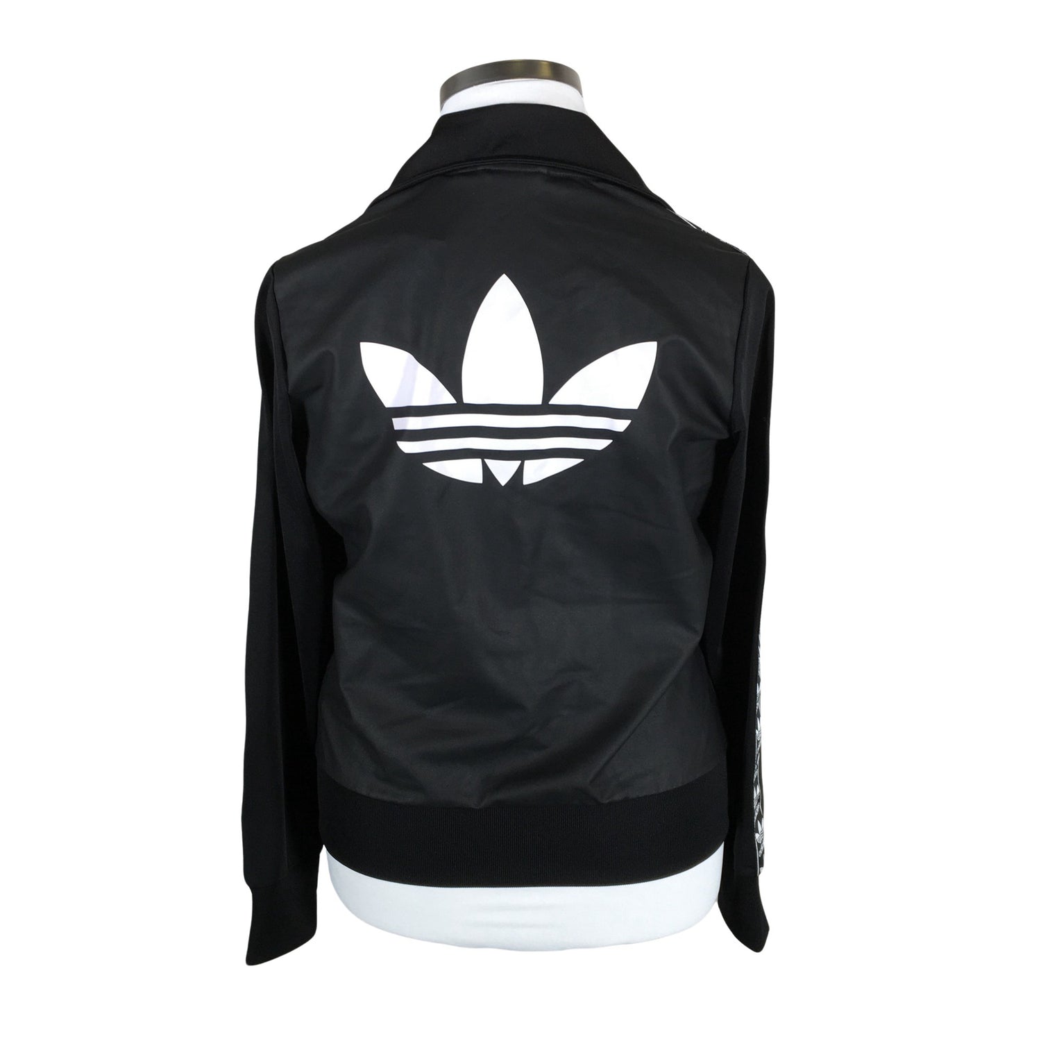  Urheilutakki  Verryttelytakki, koko 42  Adidas 