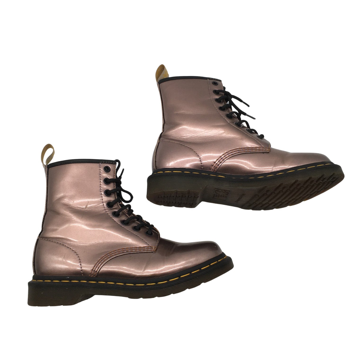  Maiharit  Maiharit, koko 39  Dr. Martens 