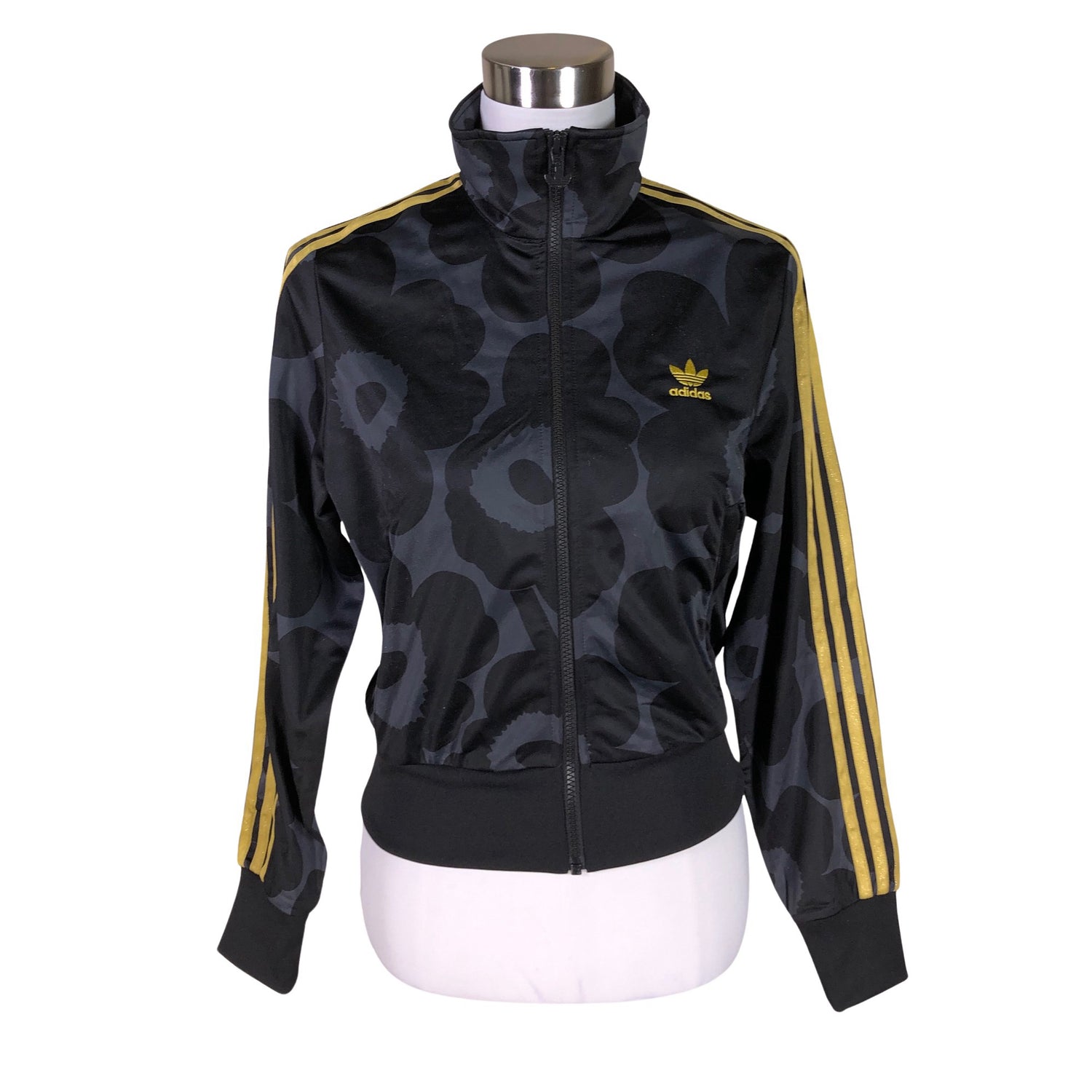  Urheilutakki  Verryttelytakki, koko 38  Adidas 