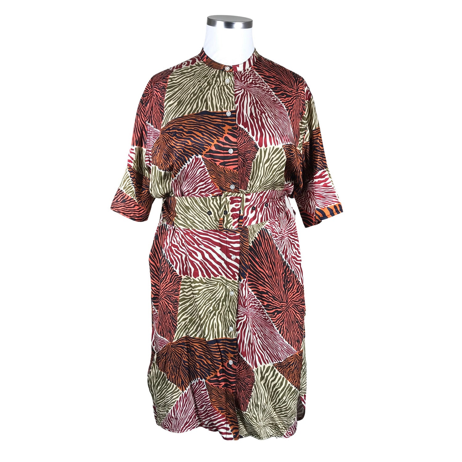  Mekko  Sifonkimekko, koko 42  by Malene Birger 