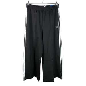 Unisex Adidas - Verryttelyhousut, koko 46 -  (1)