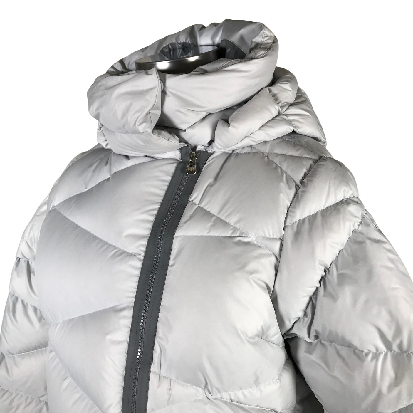 Unisex Helly Hansen - Untuvatakki, koko 42 -  (3)