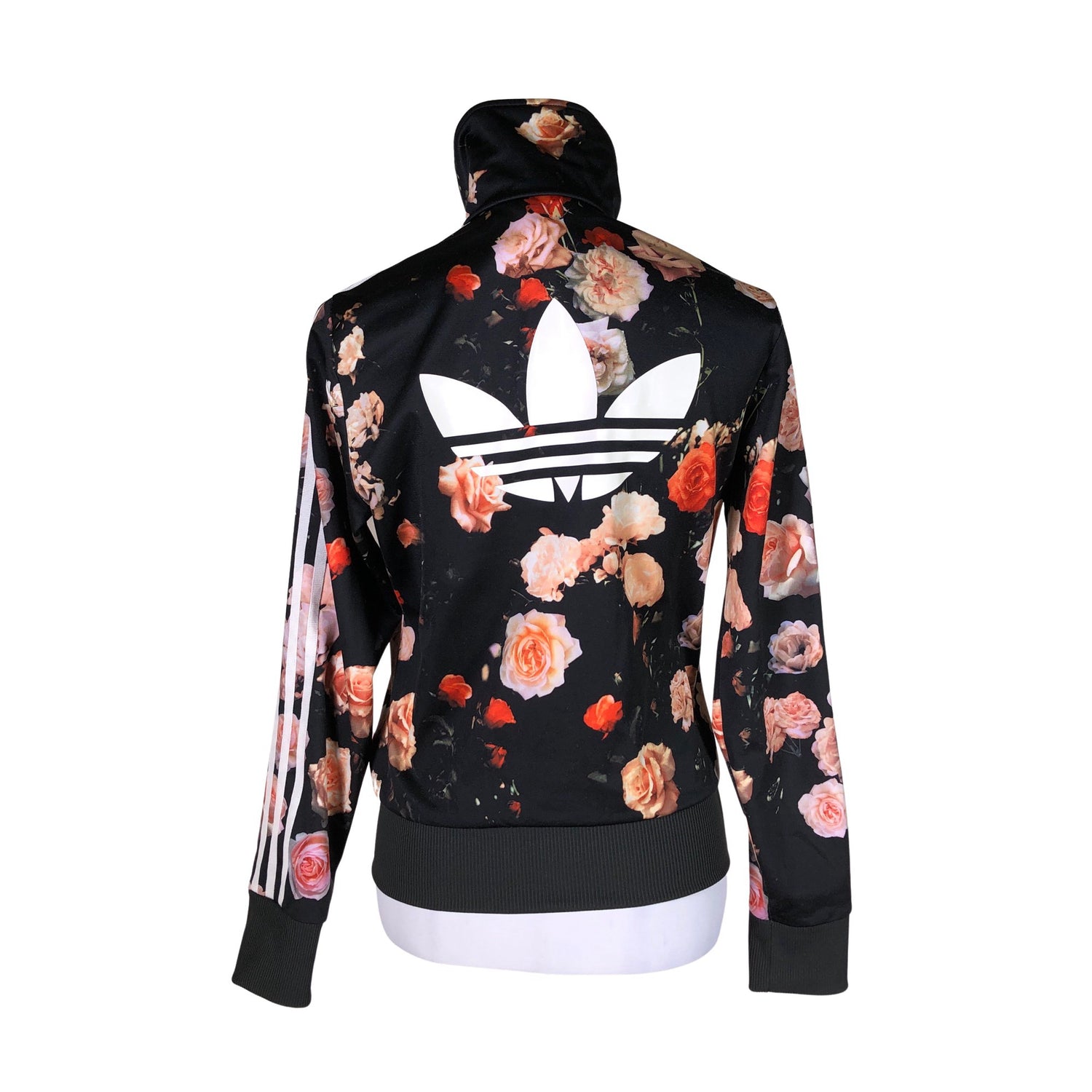  Urheilutakki  Verryttelytakki, koko 36  Adidas 