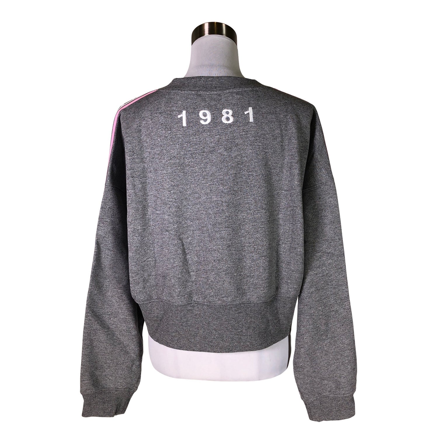  Paita  Collegepaita, koko 40  Guess 