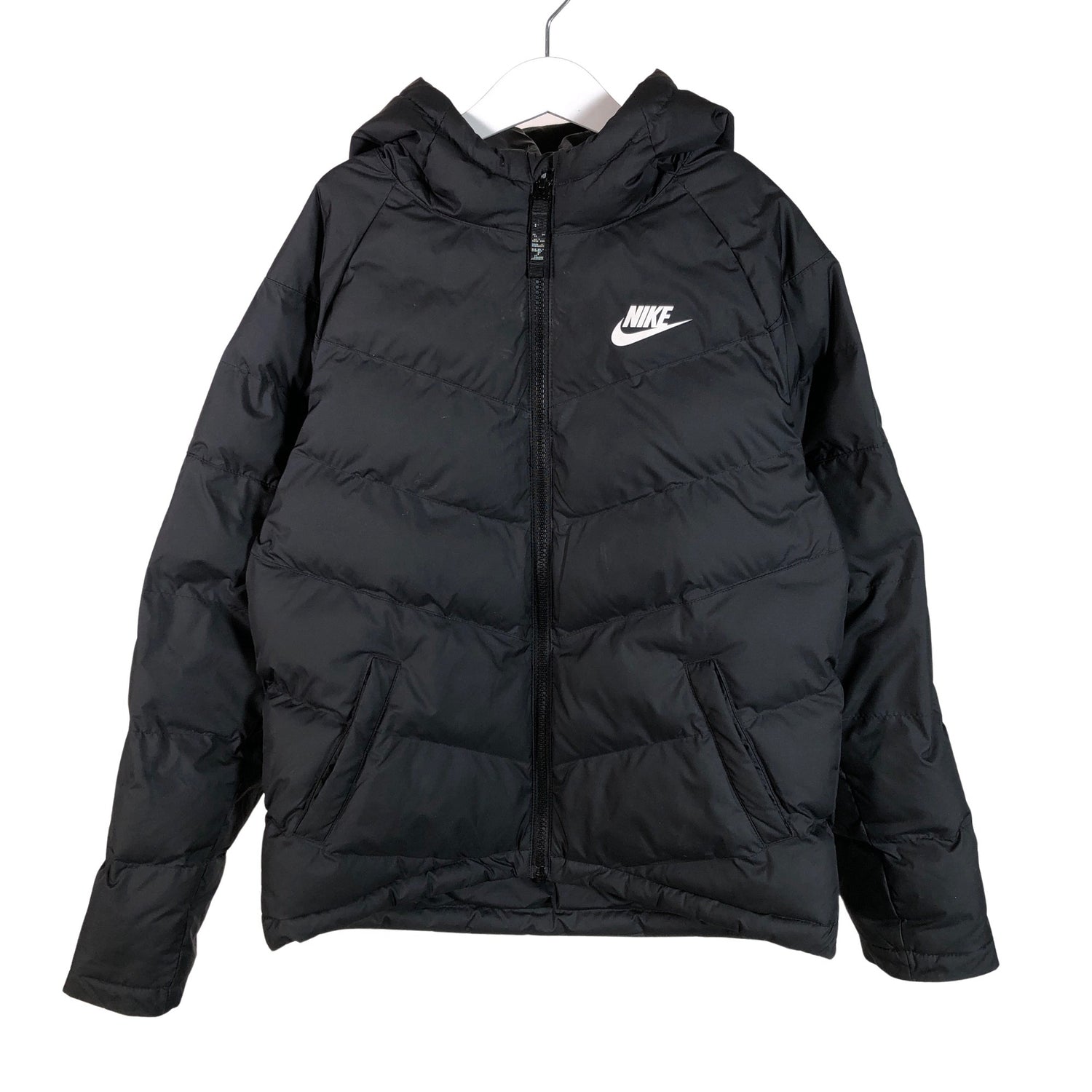  Toppatakki  Toppatakki, koko 134 - 140  Nike 