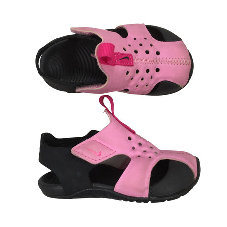 Unisex Nike - Sandaalit, koko 22 -  ()