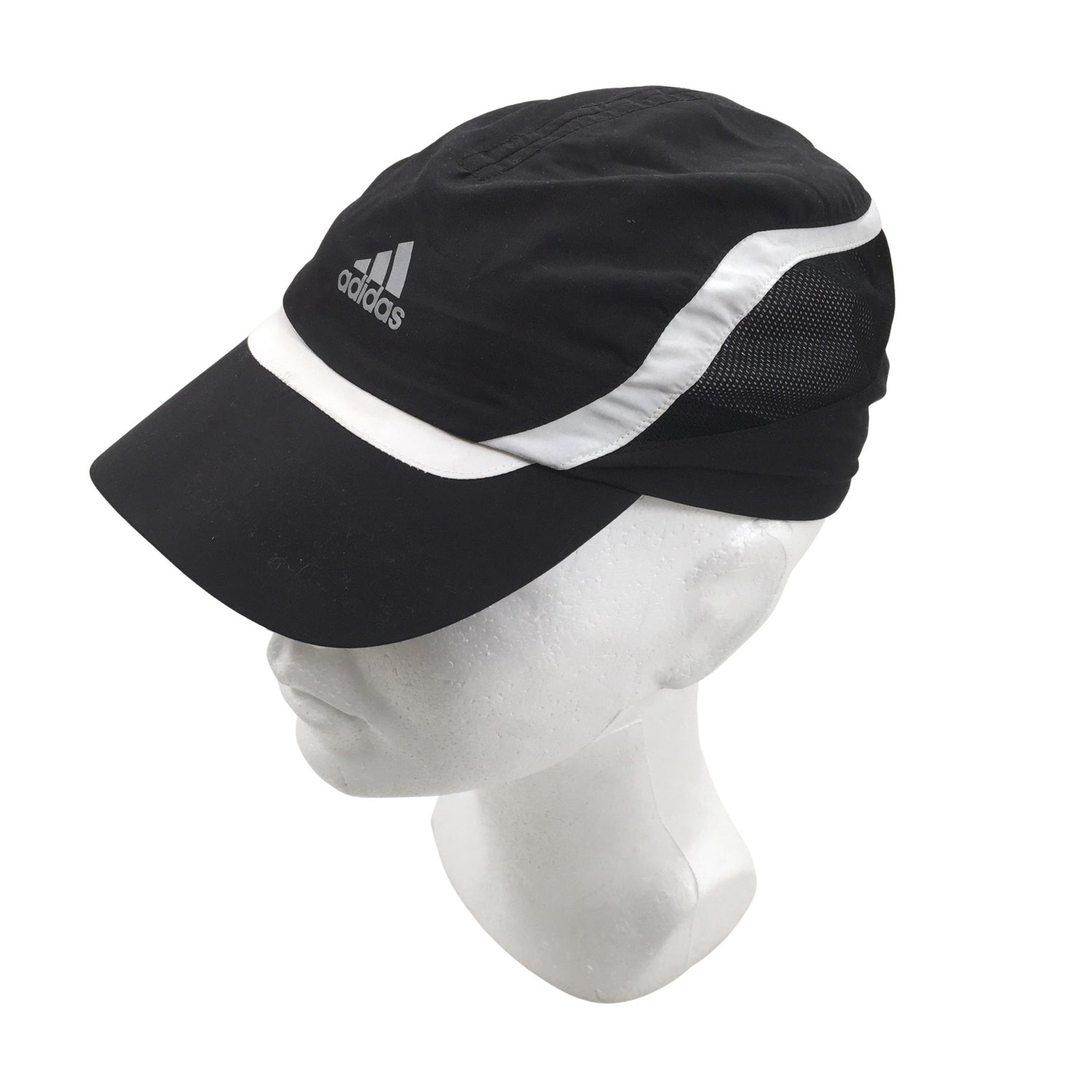 Lippalakki  Lippalakki, koko One size  Adidas 