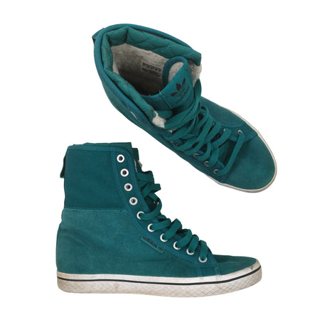 Unisex Adidas - Talvikengät, koko 38 -  ()