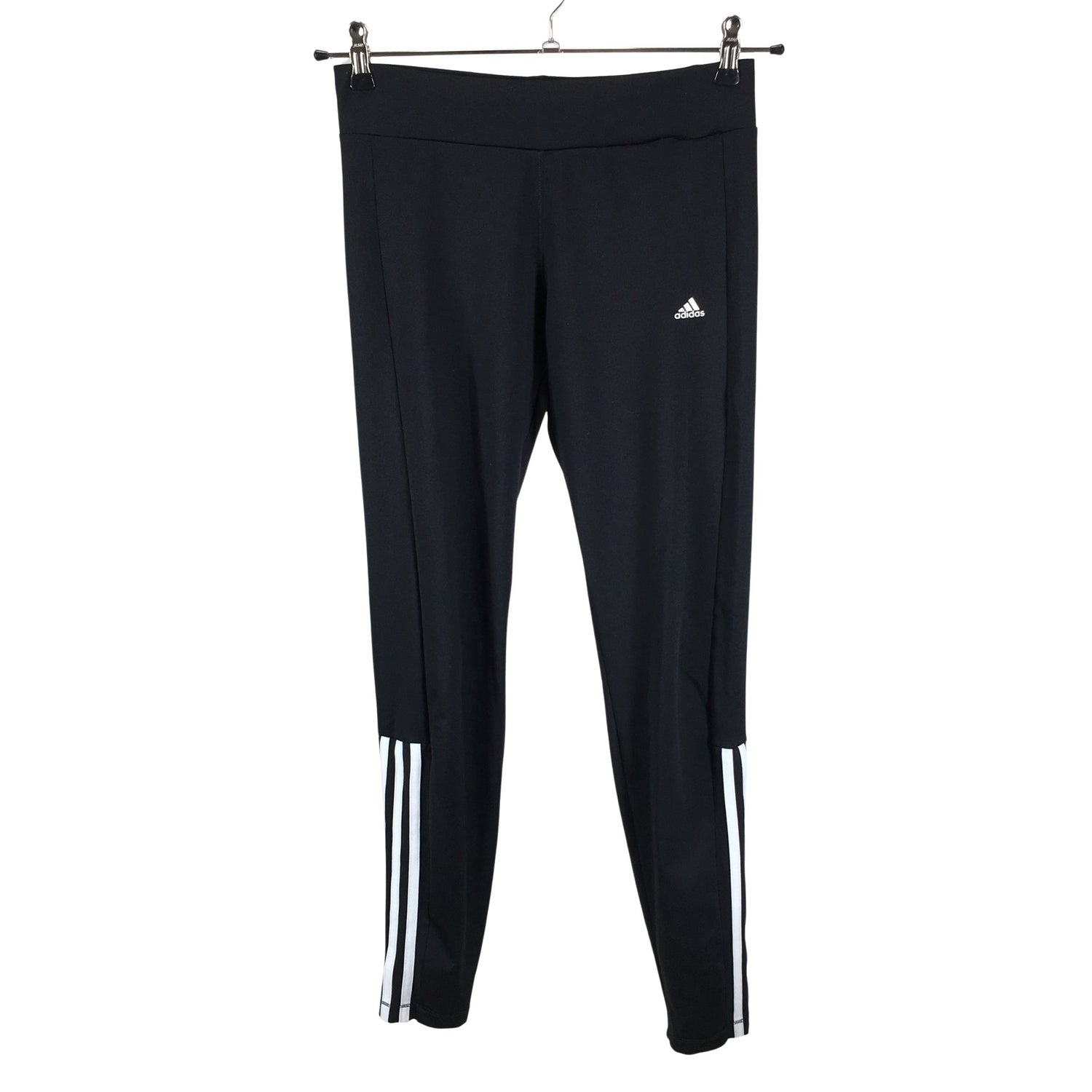  Urheilutrikoot  Urheilutrikoot, koko 164 - 170  Adidas 