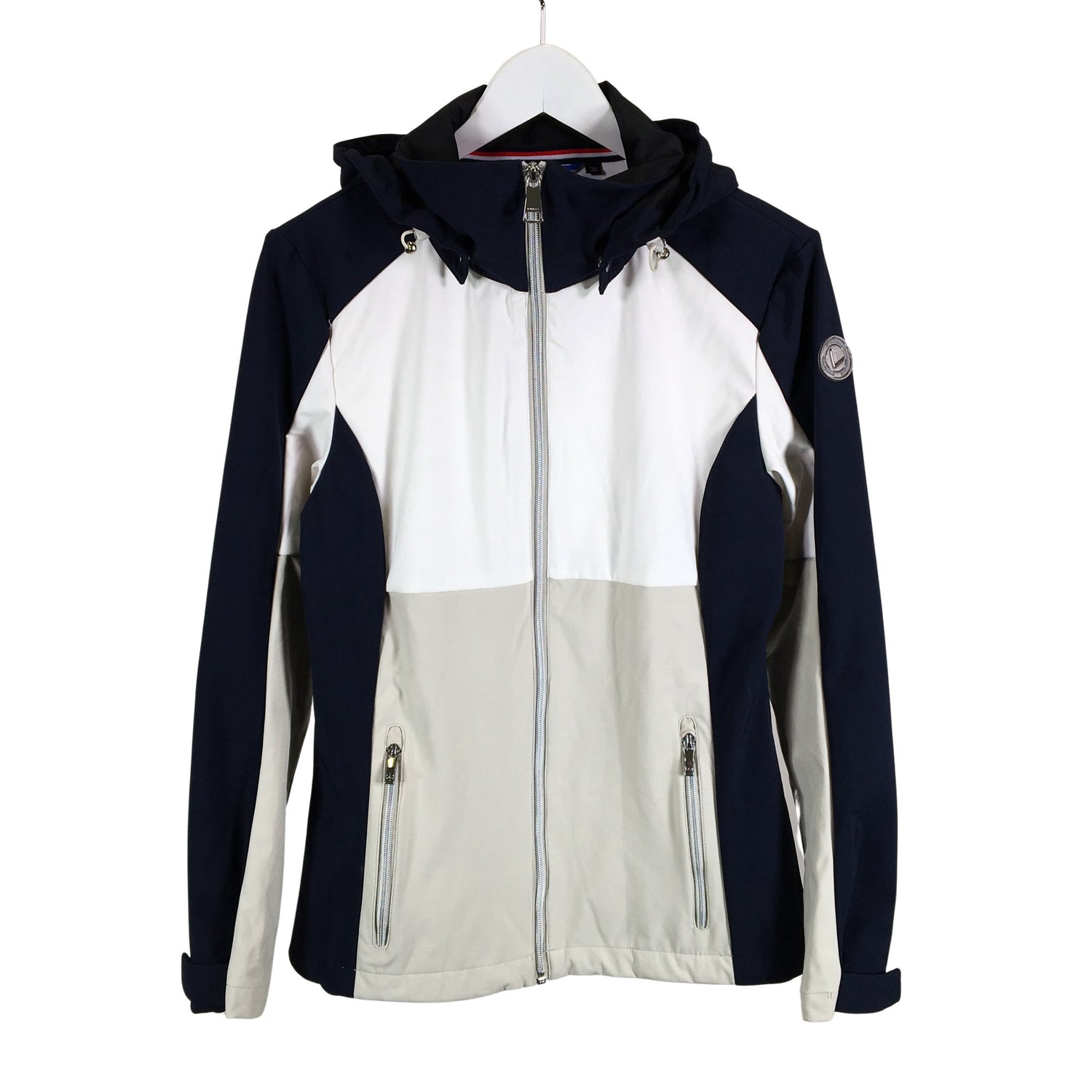  Välikausitakki  Softshell-takki, koko 36  Luhta 