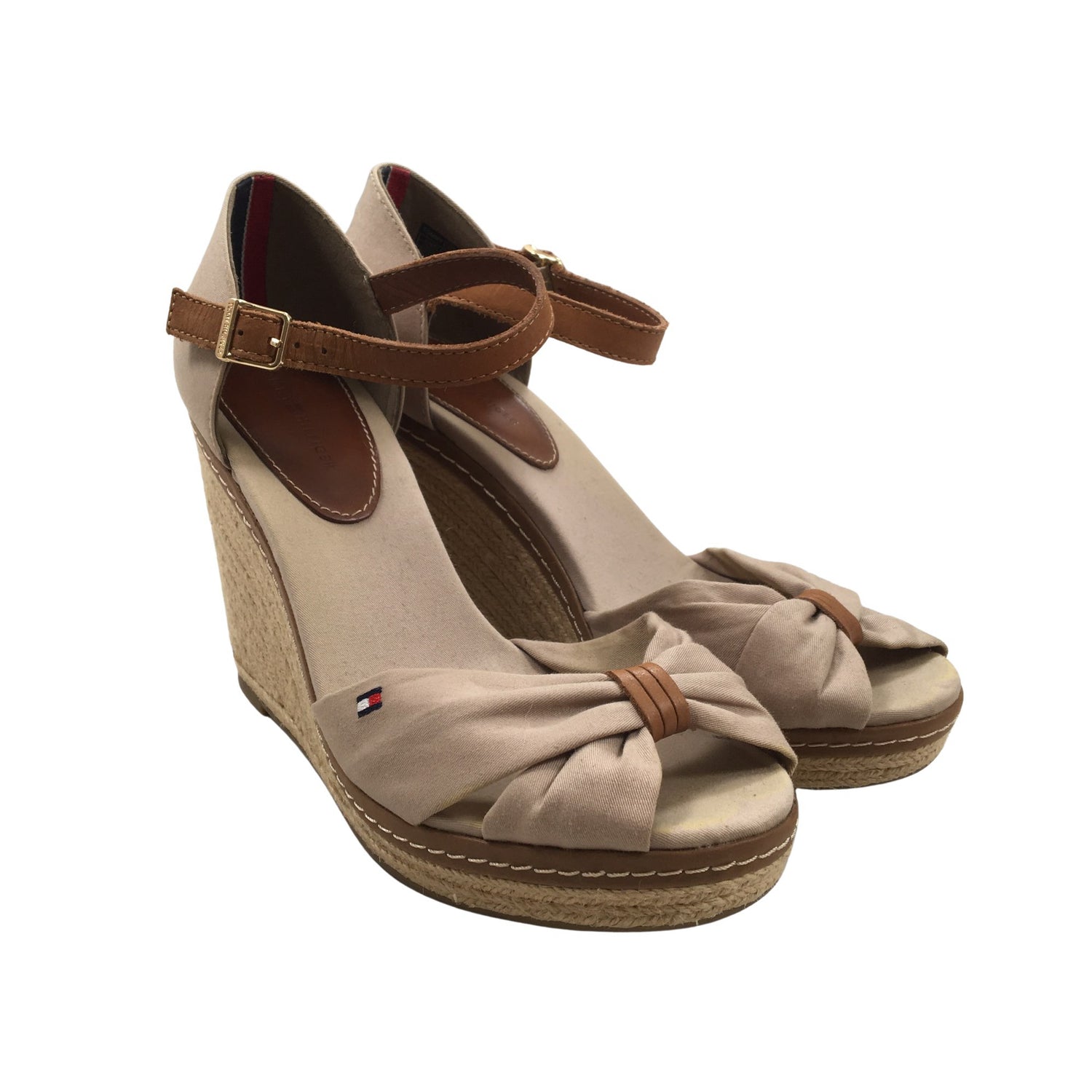  Kiilakorkokengät  Kiilakorkokengät, koko 39  Tommy Hilfiger 