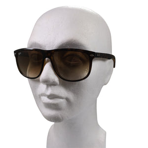 Aurinkolasit, koko Ei kokoa