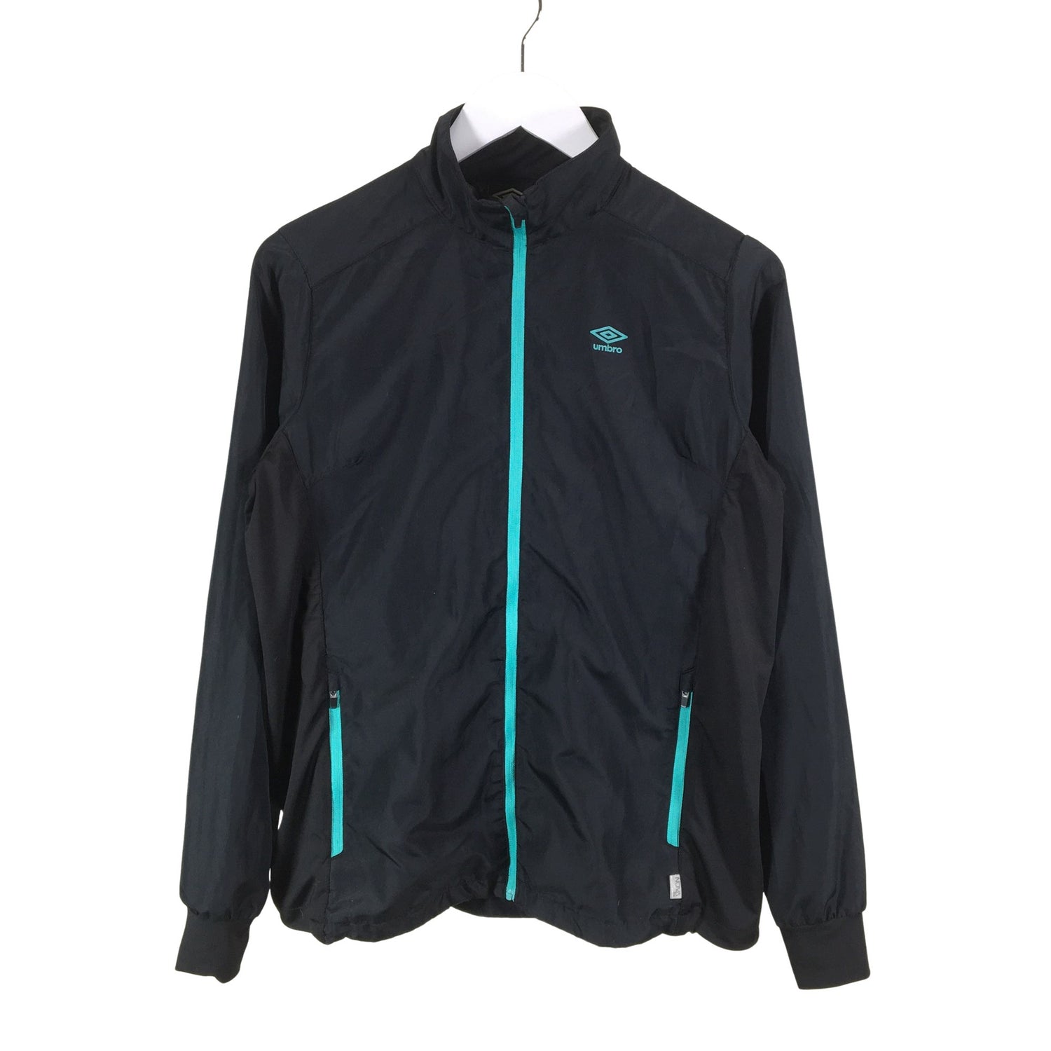  Urheilutakki  Ulkoilutakki, koko 38  Umbro 
