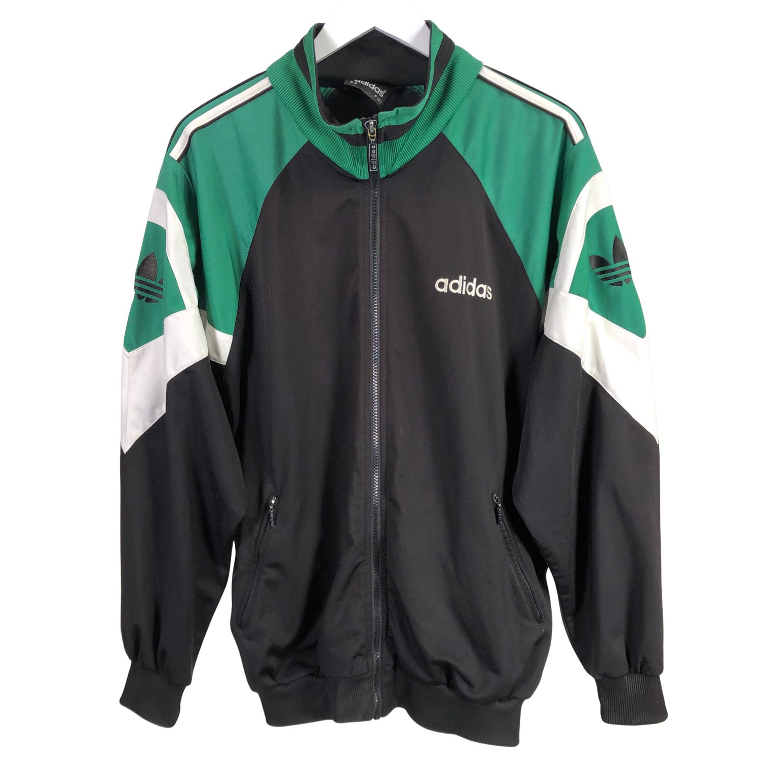  Urheilutakki  Verryttelytakki, koko XL  Adidas 
