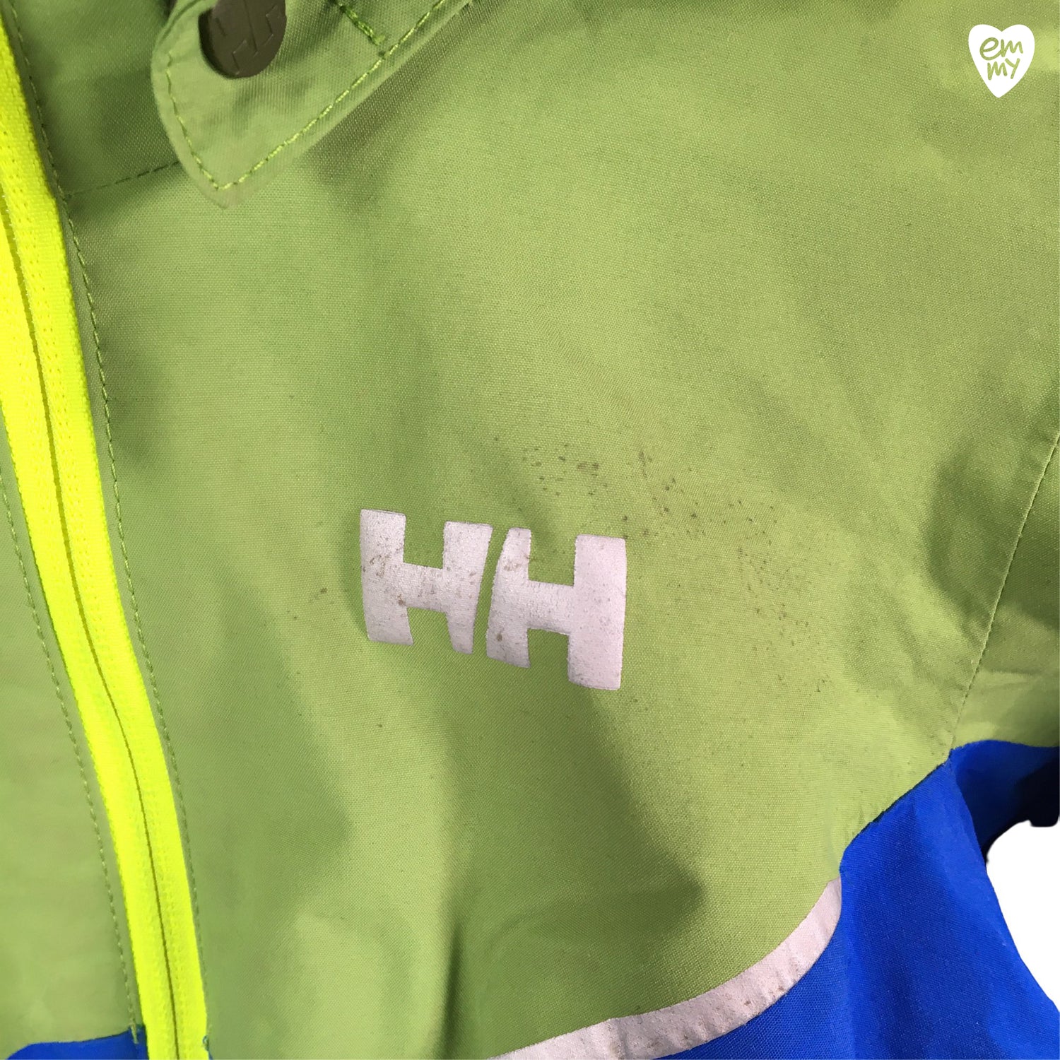  Välikausitakki  Välikausitakki, koko 116 - 122  Helly Hansen 