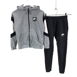 Collegeasu, koko 152 - 158